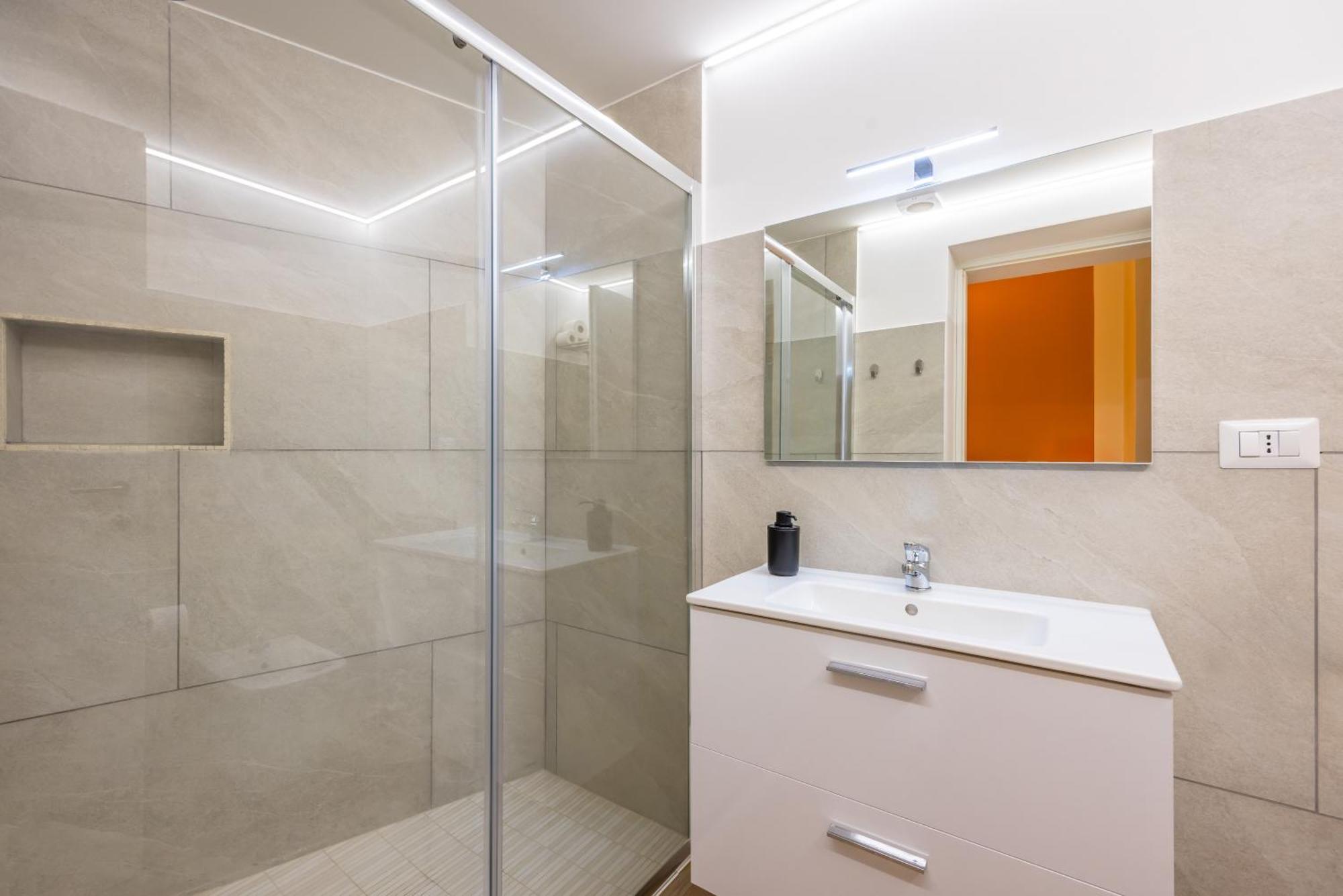Lioy 25 By Napoliapartments Екстериор снимка
