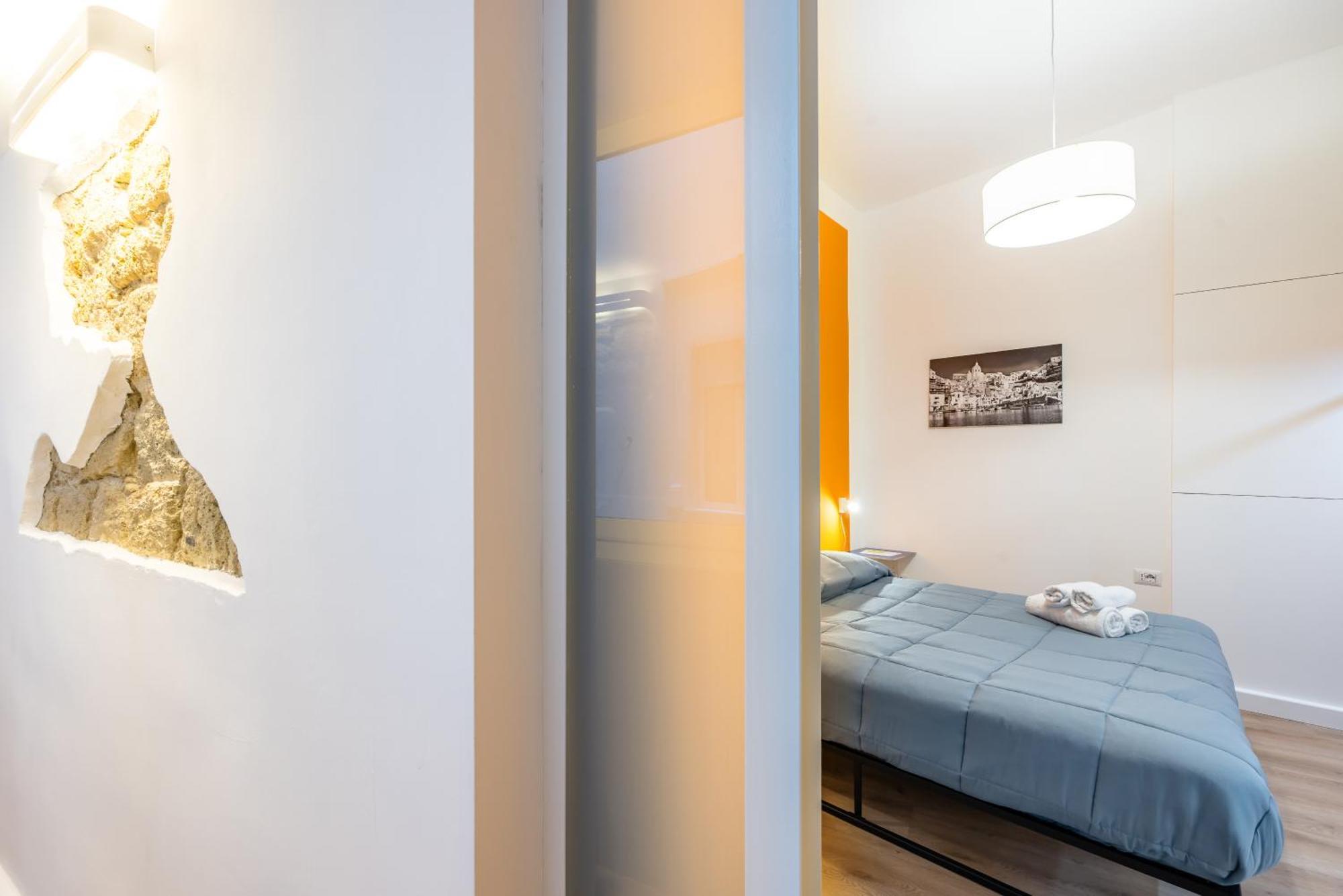 Lioy 25 By Napoliapartments Екстериор снимка