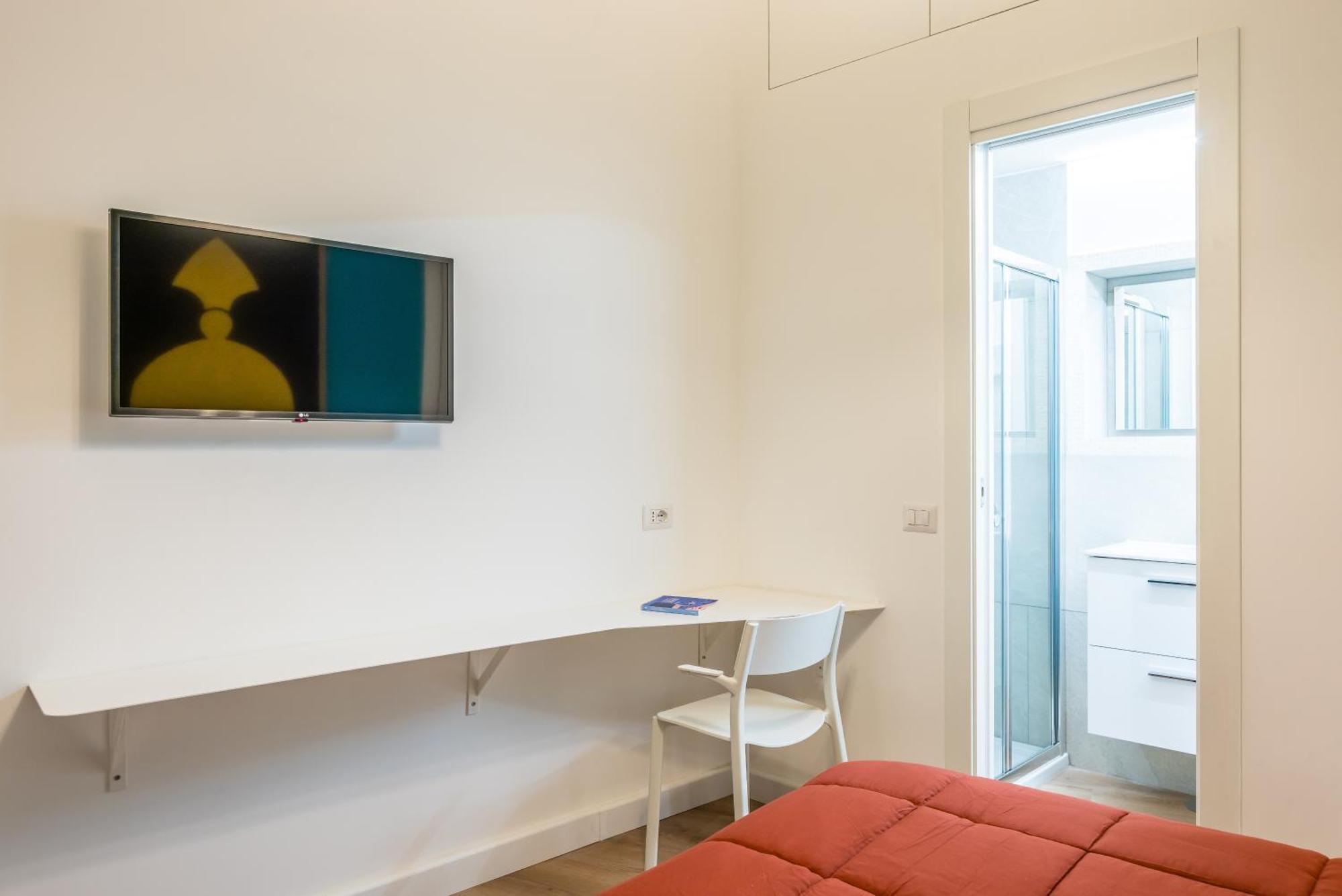 Lioy 25 By Napoliapartments Екстериор снимка