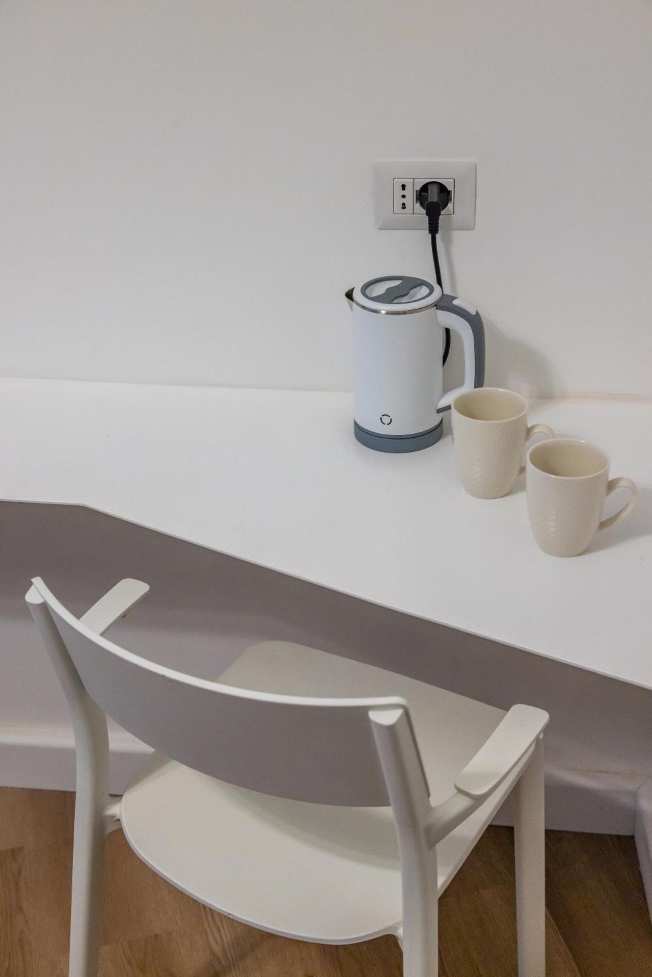 Lioy 25 By Napoliapartments Екстериор снимка