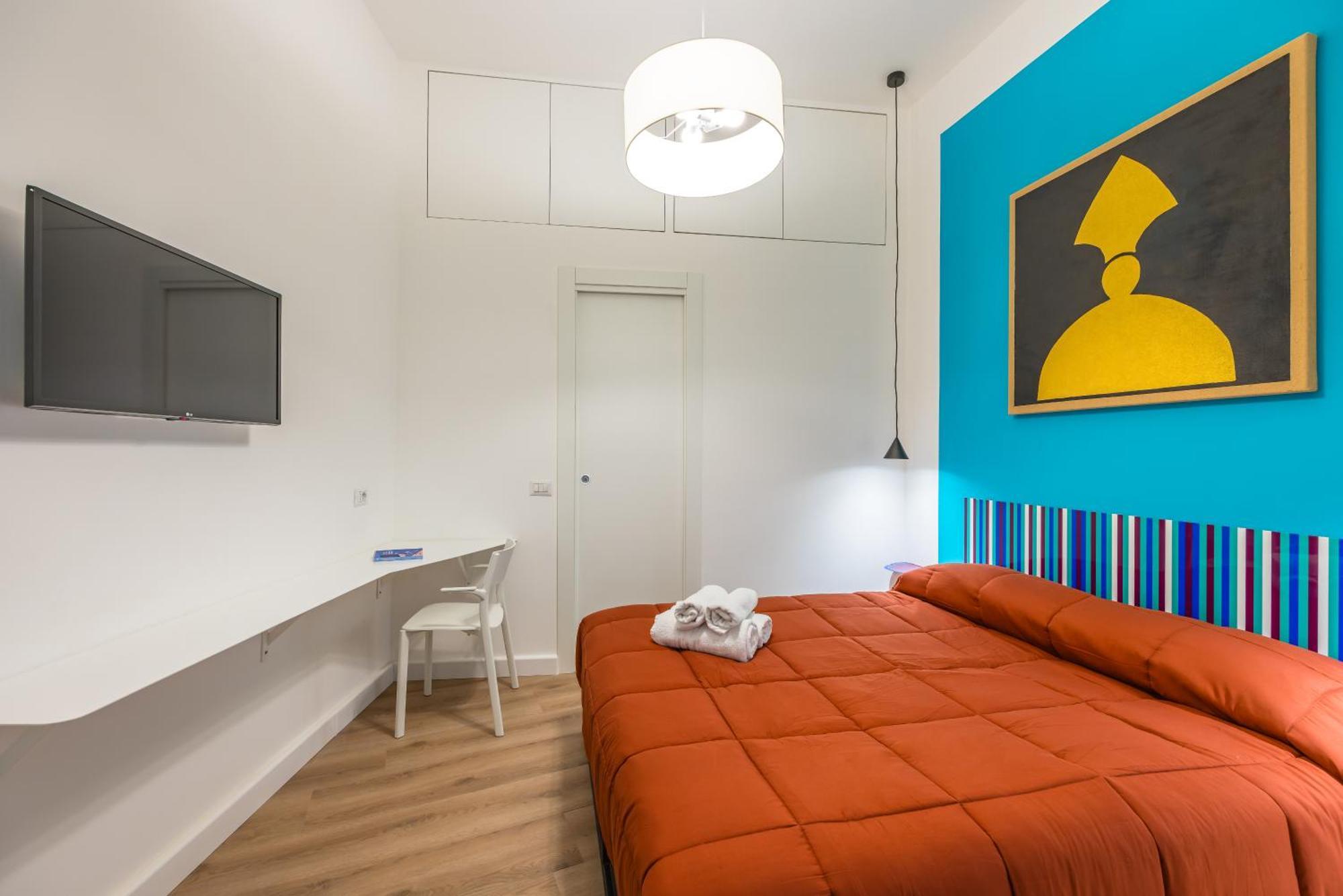 Lioy 25 By Napoliapartments Екстериор снимка