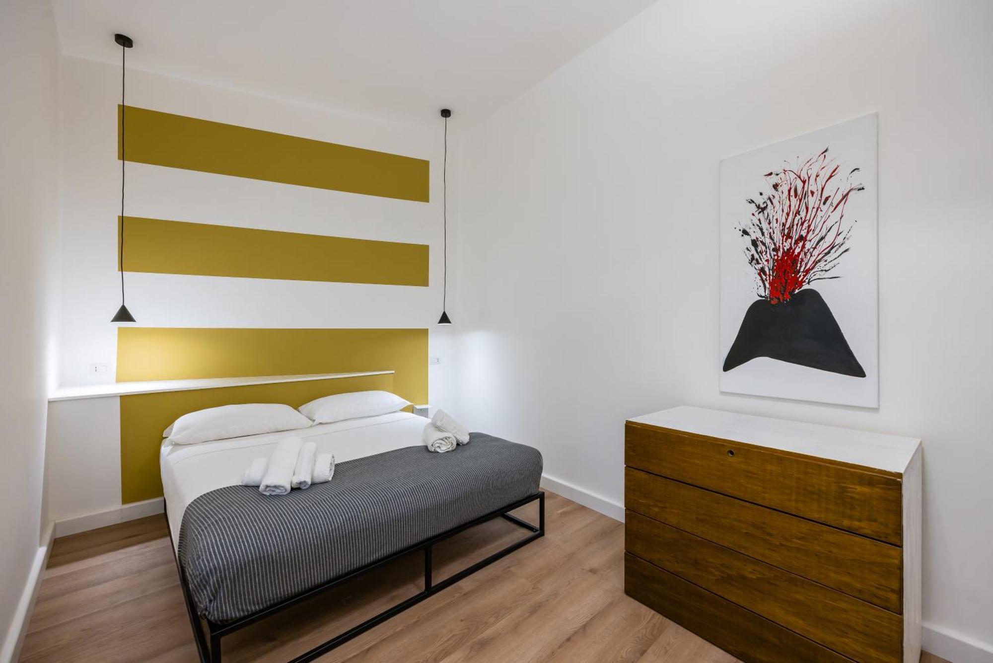 Lioy 25 By Napoliapartments Екстериор снимка