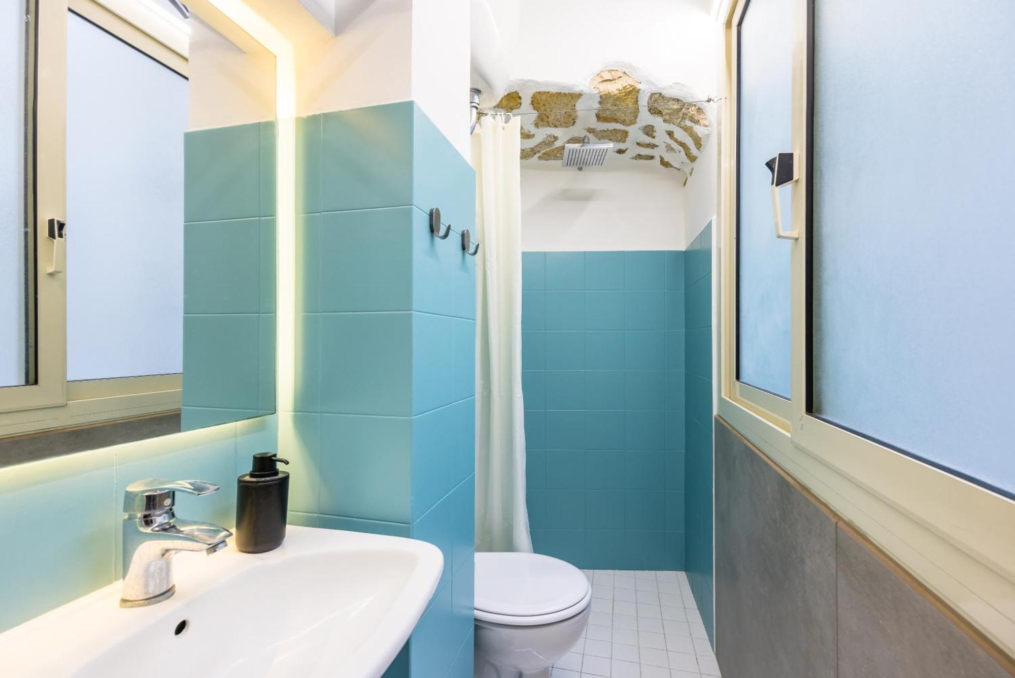 Lioy 25 By Napoliapartments Екстериор снимка